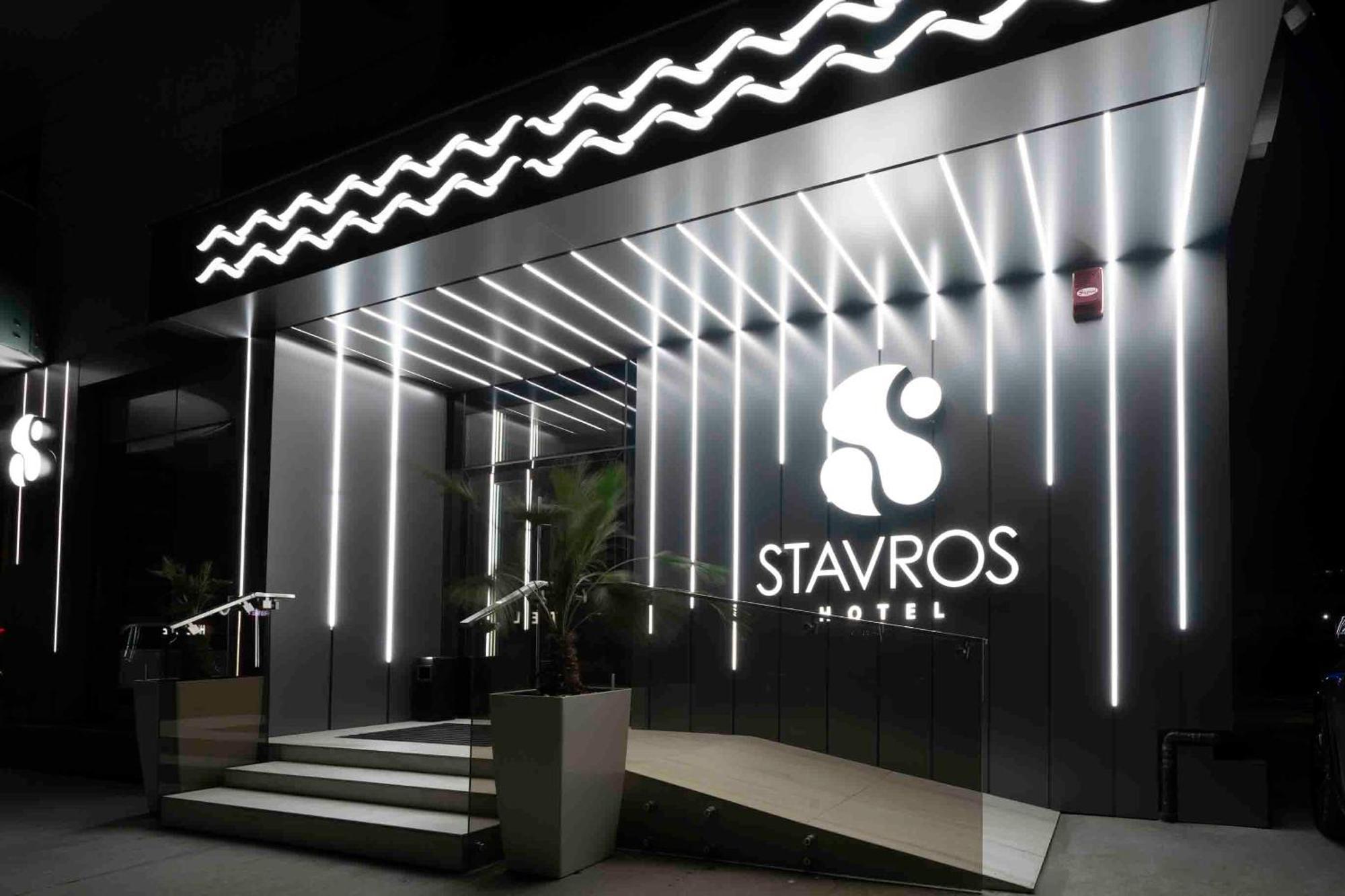 Stavros 4*